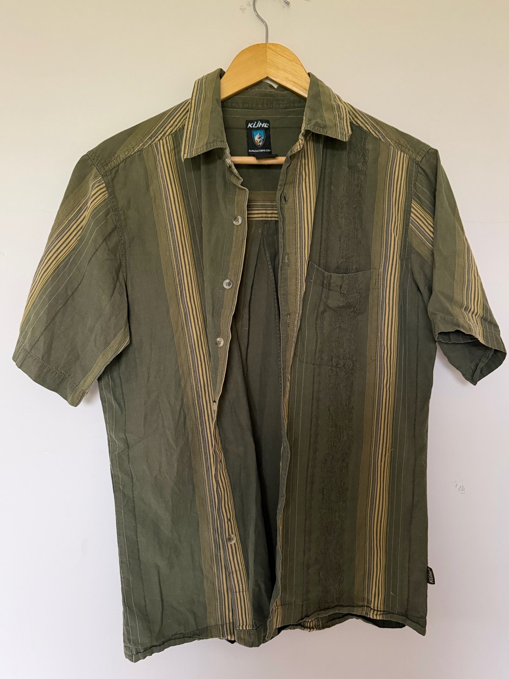Kuhl Short Sleeve Button Down Shirt Men's Size M Hiking Camping